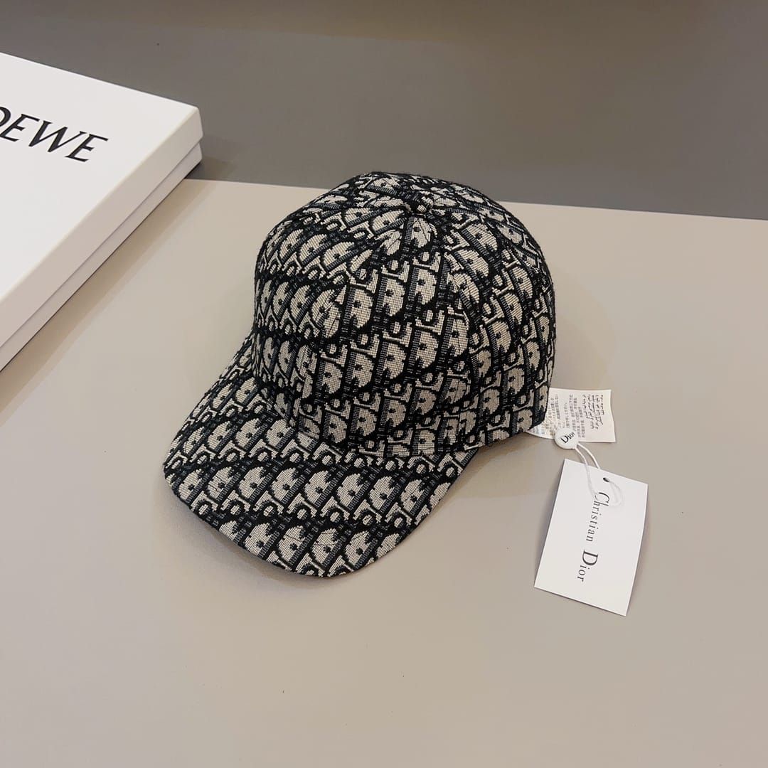 casquette dio black and white