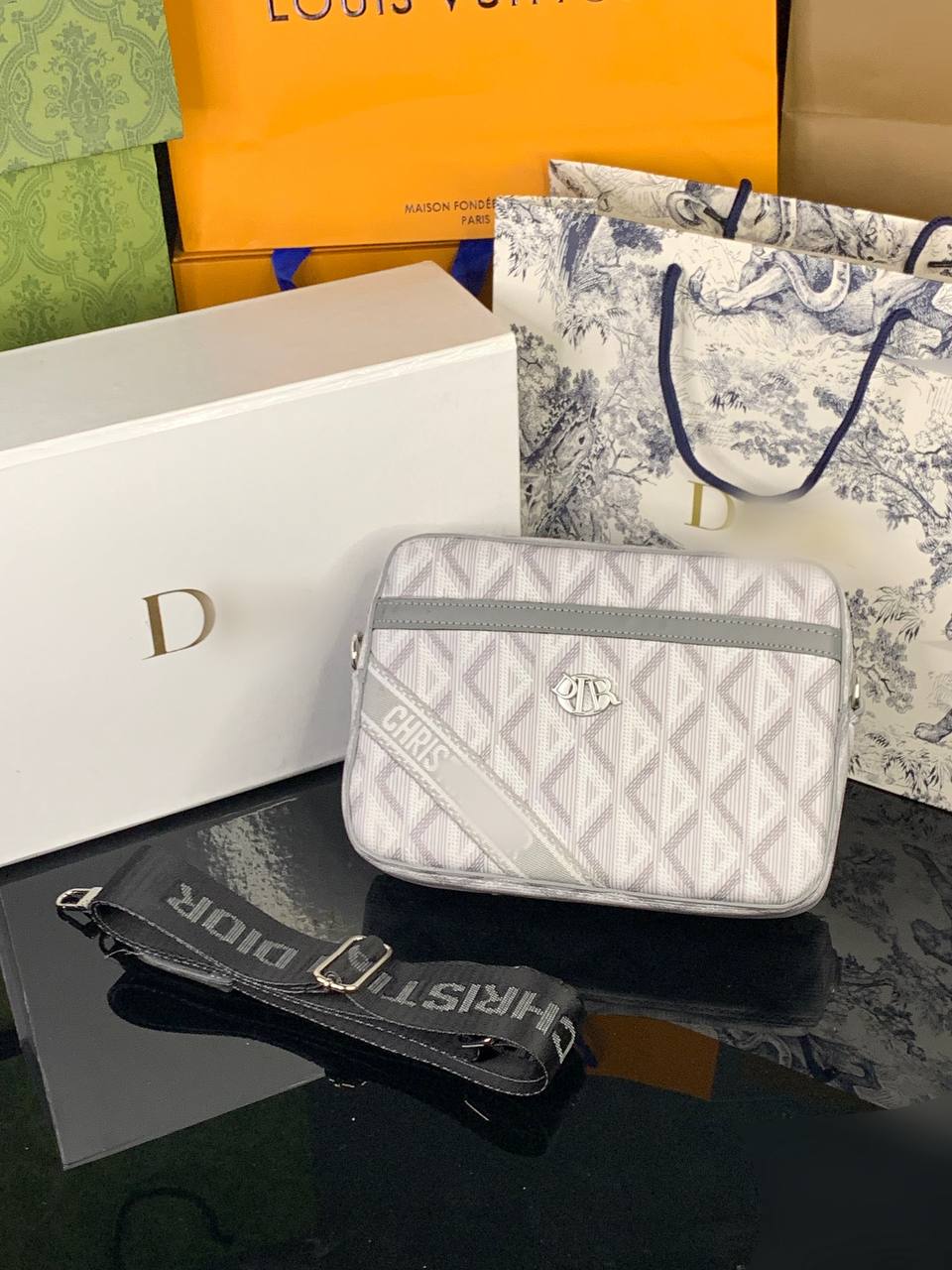 Sacoche Dior white